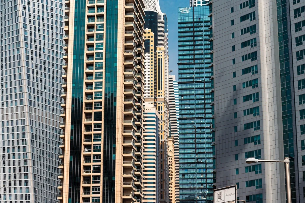 Living and Working in Business Bay Dubai: Opportunities and Lifestyle